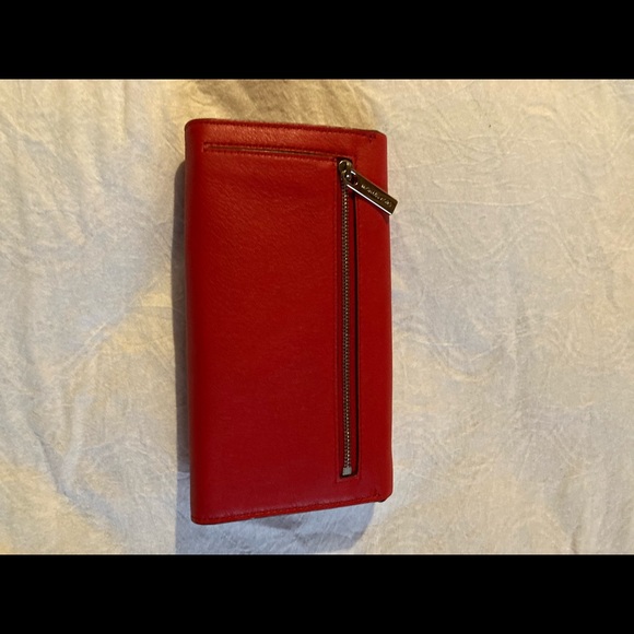 Michael Kors Wallet - Picture 3 of 4